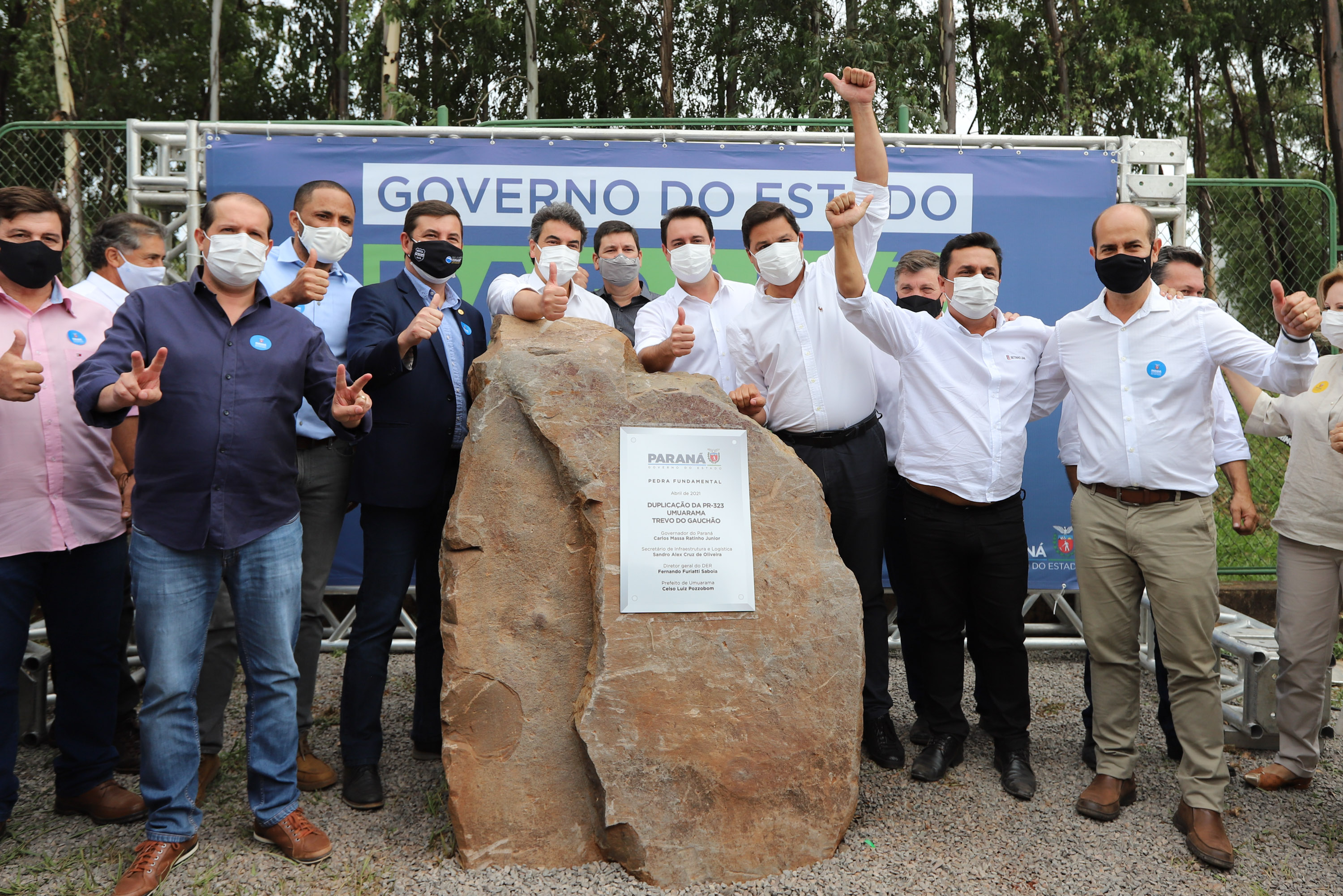 O governador Carlos Massa Ratinho Junior lança nesta sexta-feira (23) a pedra fundamental das obras de modernização do Trevo Gauchão e da duplicação da PR-323 no perímetro urbano de Umuarama. O investimento é de R$ 66,1 milhões. 23/04/2021 - Foto: Geraldo Bubniak/AEN