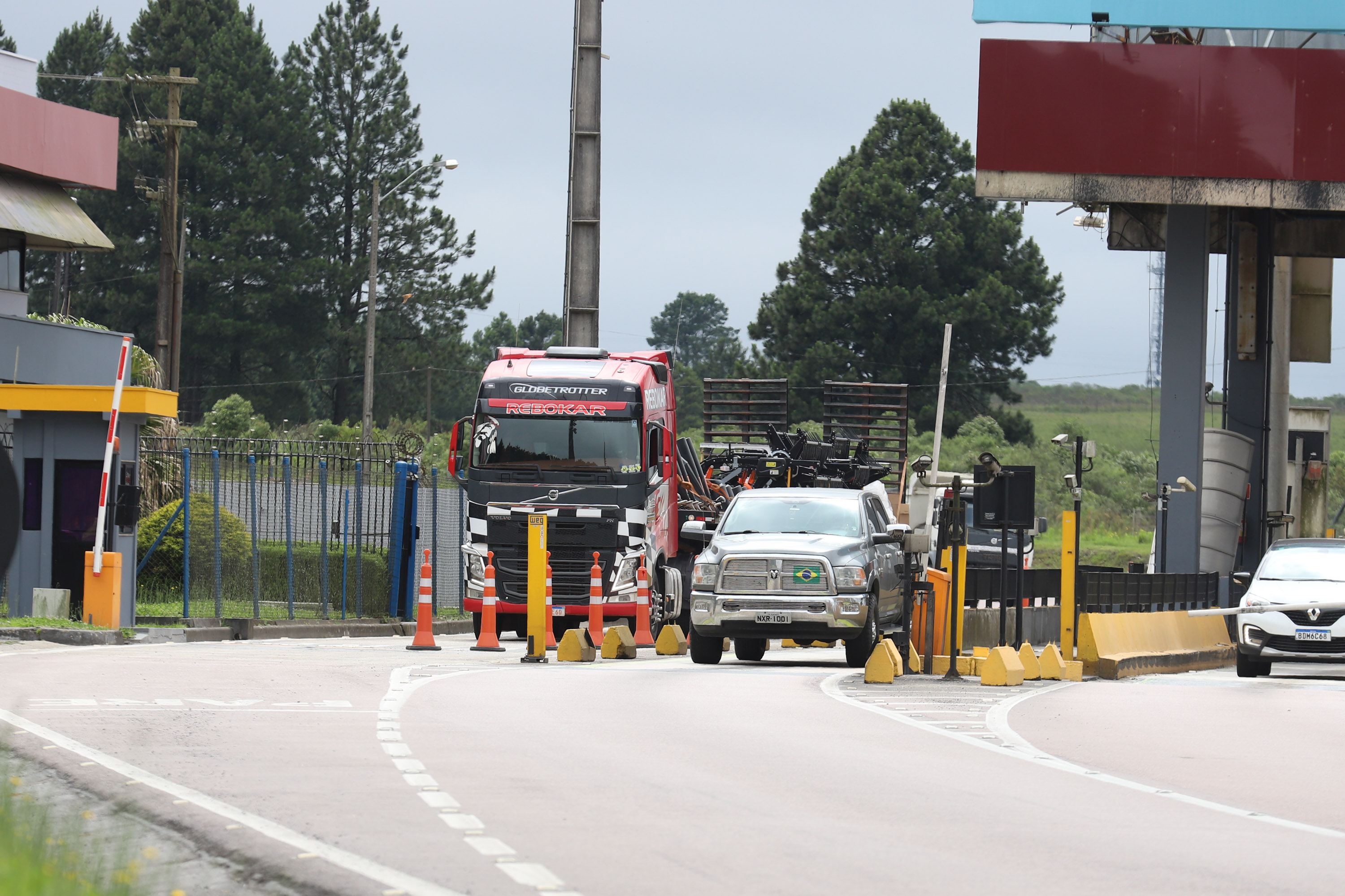 Estado e PRF organizam fluxo de veículos nas praças desativadas; veja como vai funcionar. Foto: Geraldo Bubniak/AEN