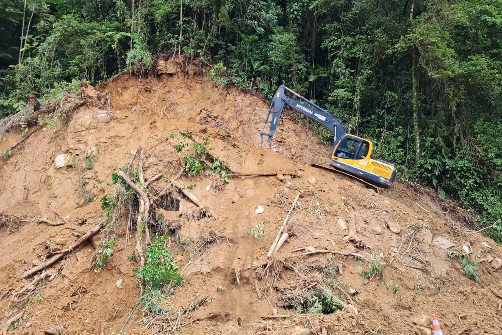 DER libera Estrada da Graciosa; chuvas e monitoramento das encostas podem levar a novos bloqueios - Foto: DER