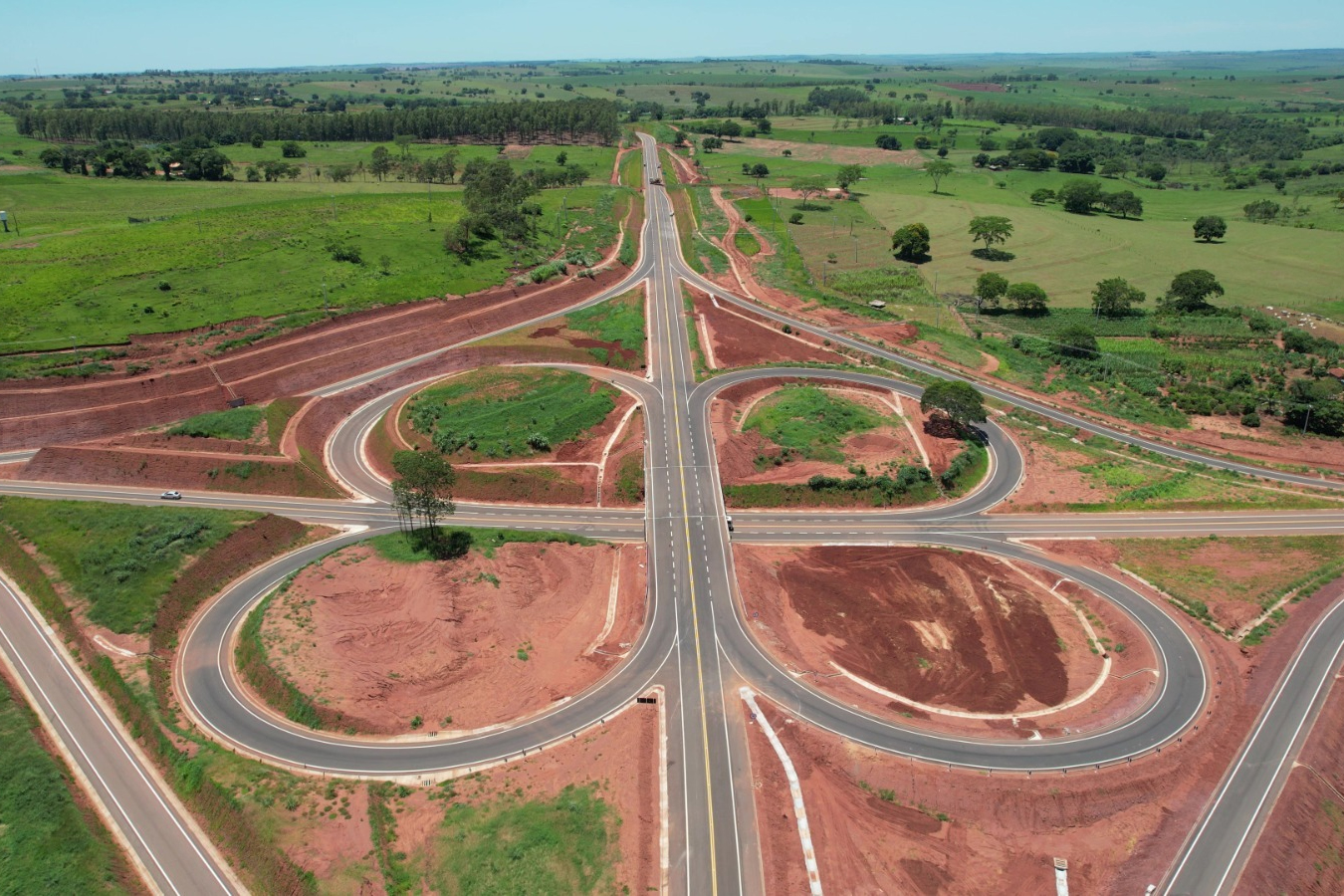 Revitalização da Estrada da Boiadeira, marco da região Noroeste, atinge 99,8% Foto: DER