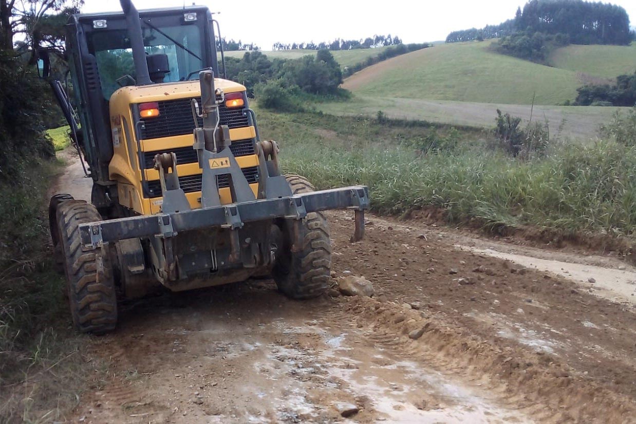 Infraestrutura 2023 - veja o balanço dos 100 primeiros dias de gestão nas regiões Sul e RMC  - Serviços de conservação de via não pavimentada