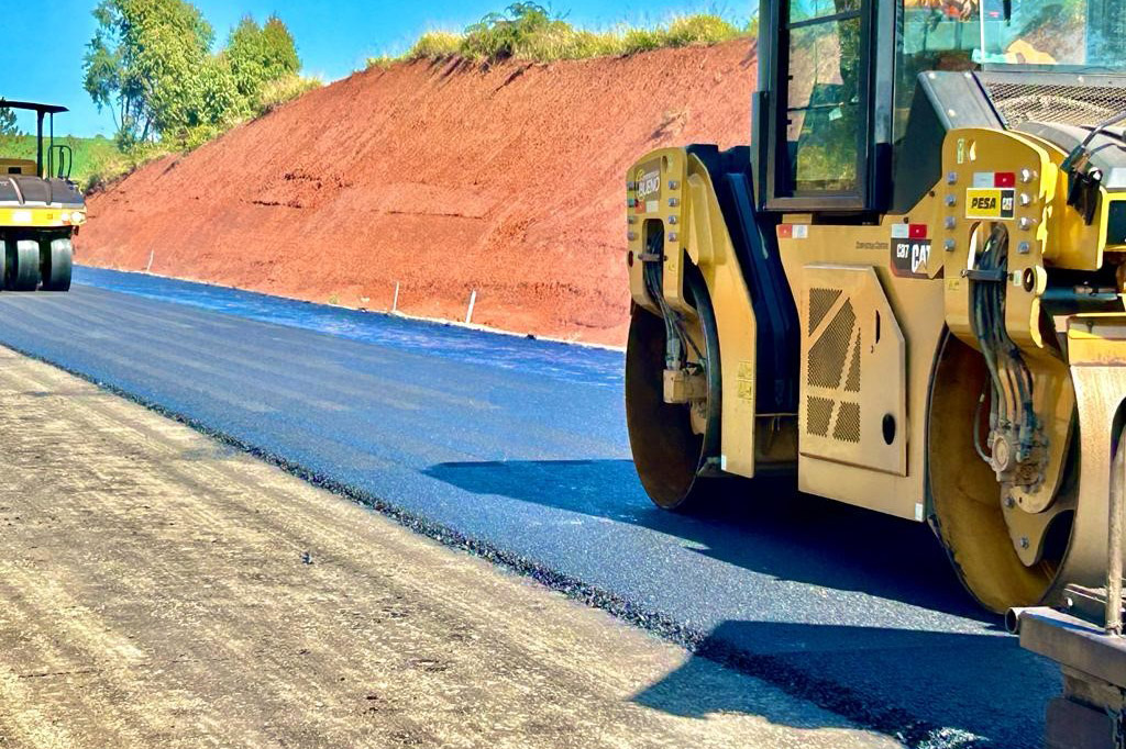 Com novo trecho liberado, duplicação da PR-445 atua de Mauá da Serra a Lerroville Foto: DER-PR
