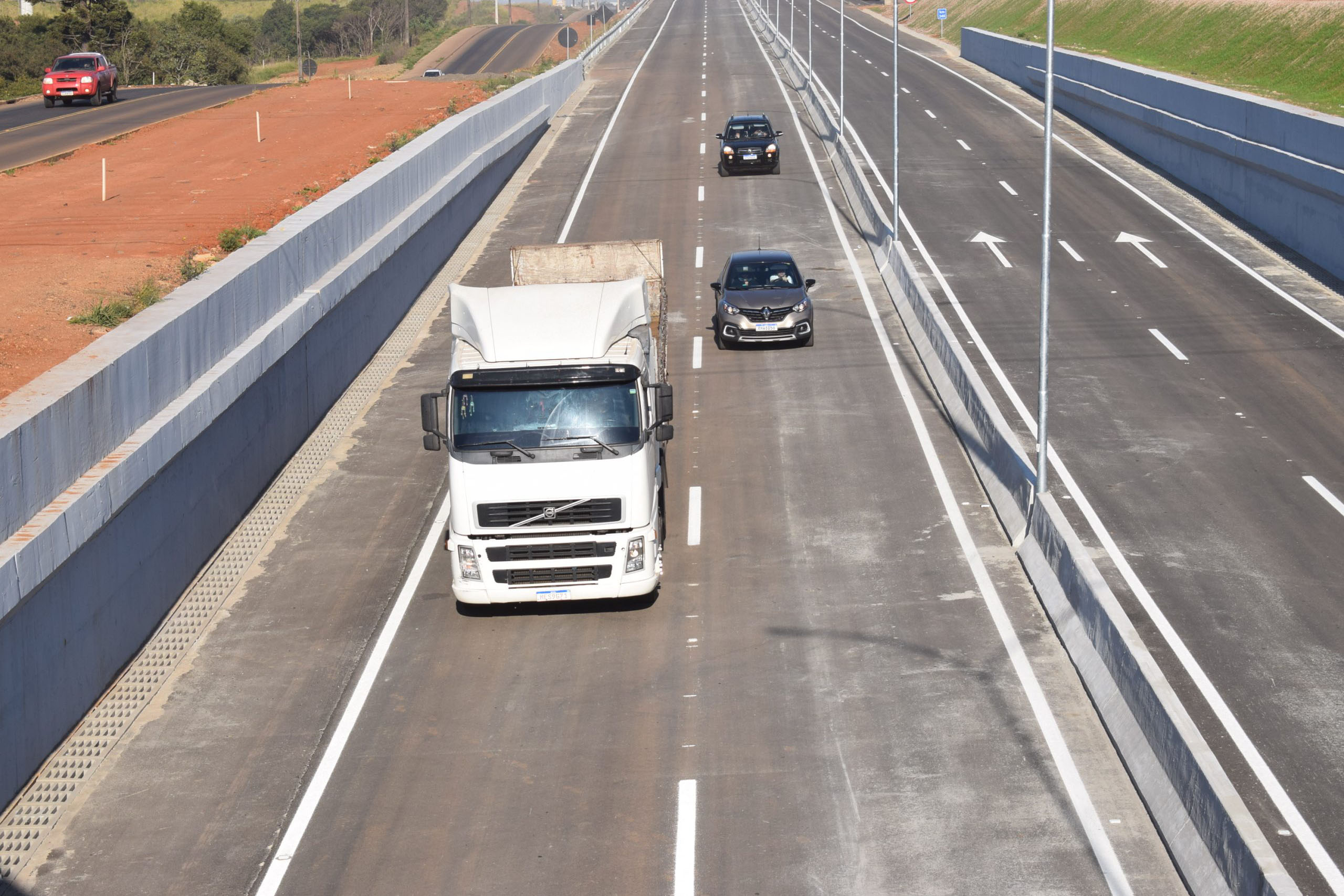 Estado libera tráfego nas pistas principais da obra de duplicação da BR-277  em Guarapuava