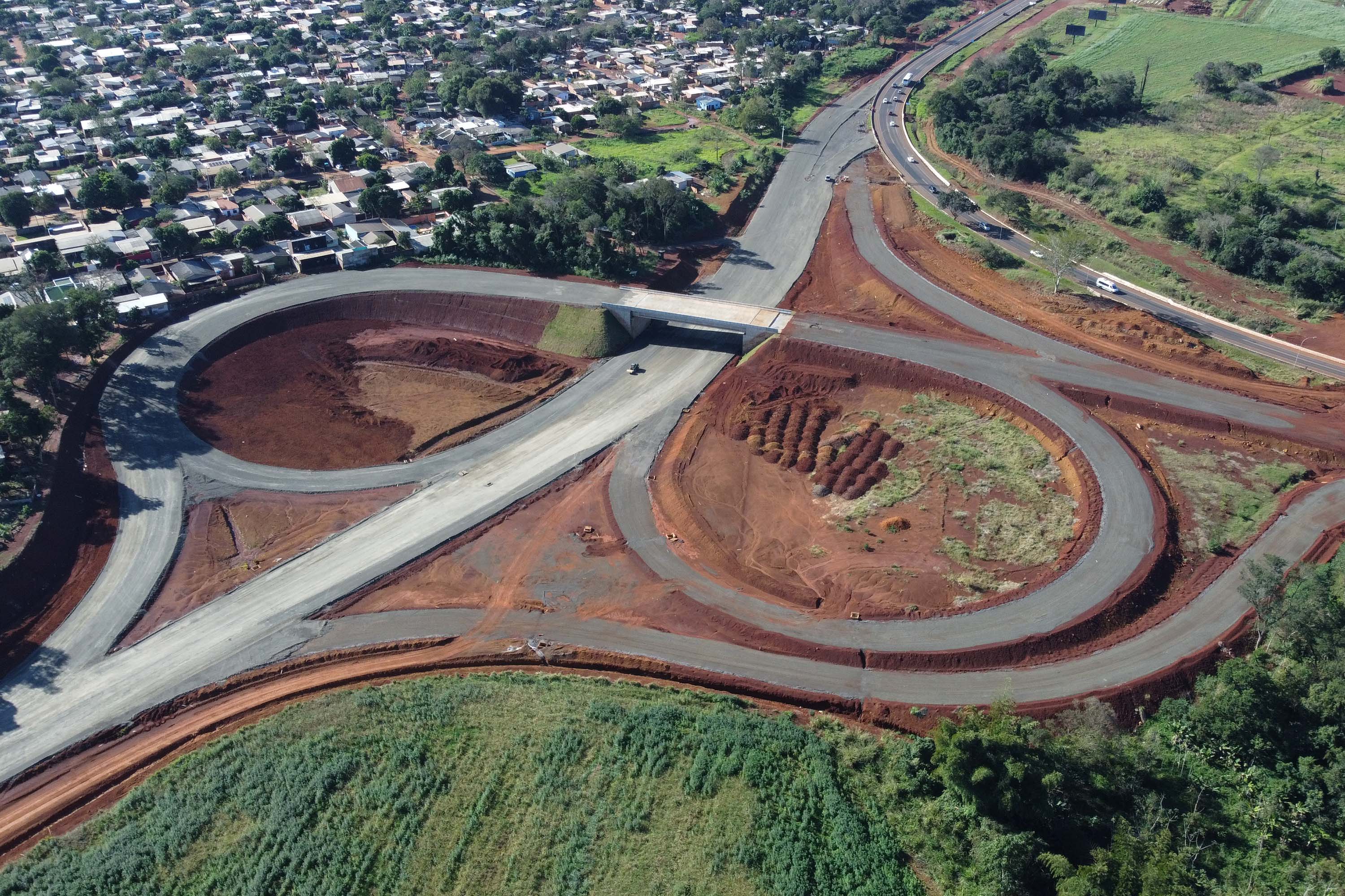 Perimetral Leste de Foz do Iguaçu tem primeiro segmento pavimentado - Pavimentação acesso ao Marcos das Três fronteiras Foto: DER-PR
