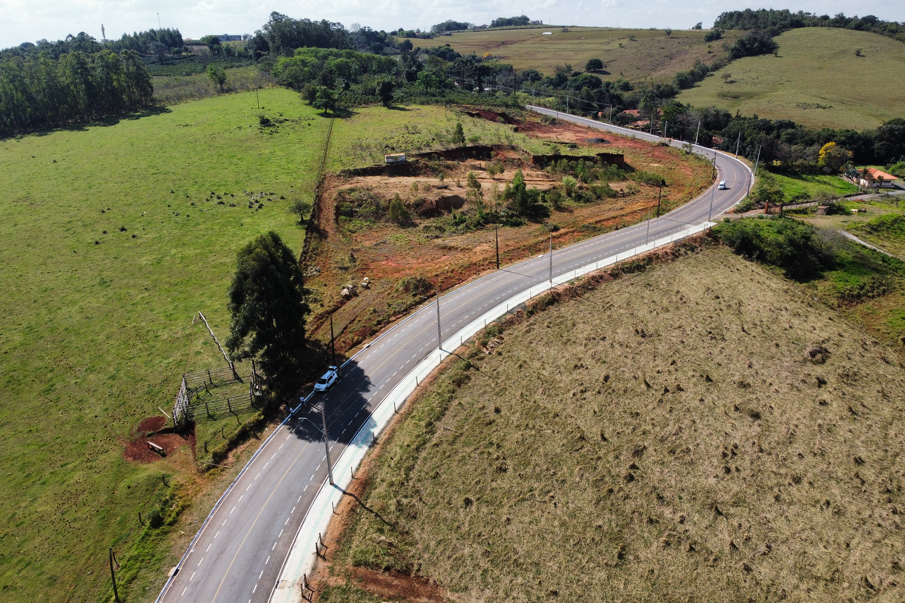 Governador inaugura nova pavimentação do acesso ao santuário de Joaquim Távora Foto: Ari Dias/AEN