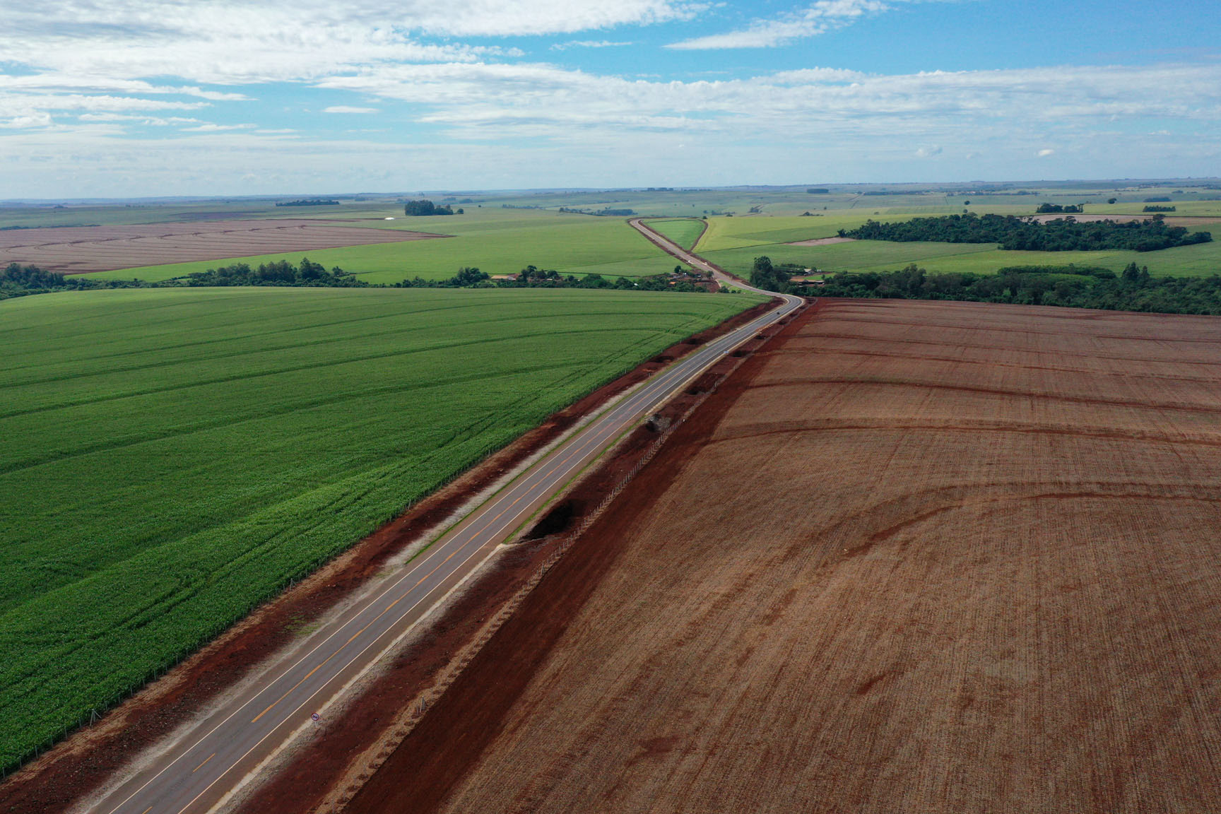 Pavimentação da PR_239, entre Toledo e Assis Chateaubriand Foto: Gabriel Rosa/AEN