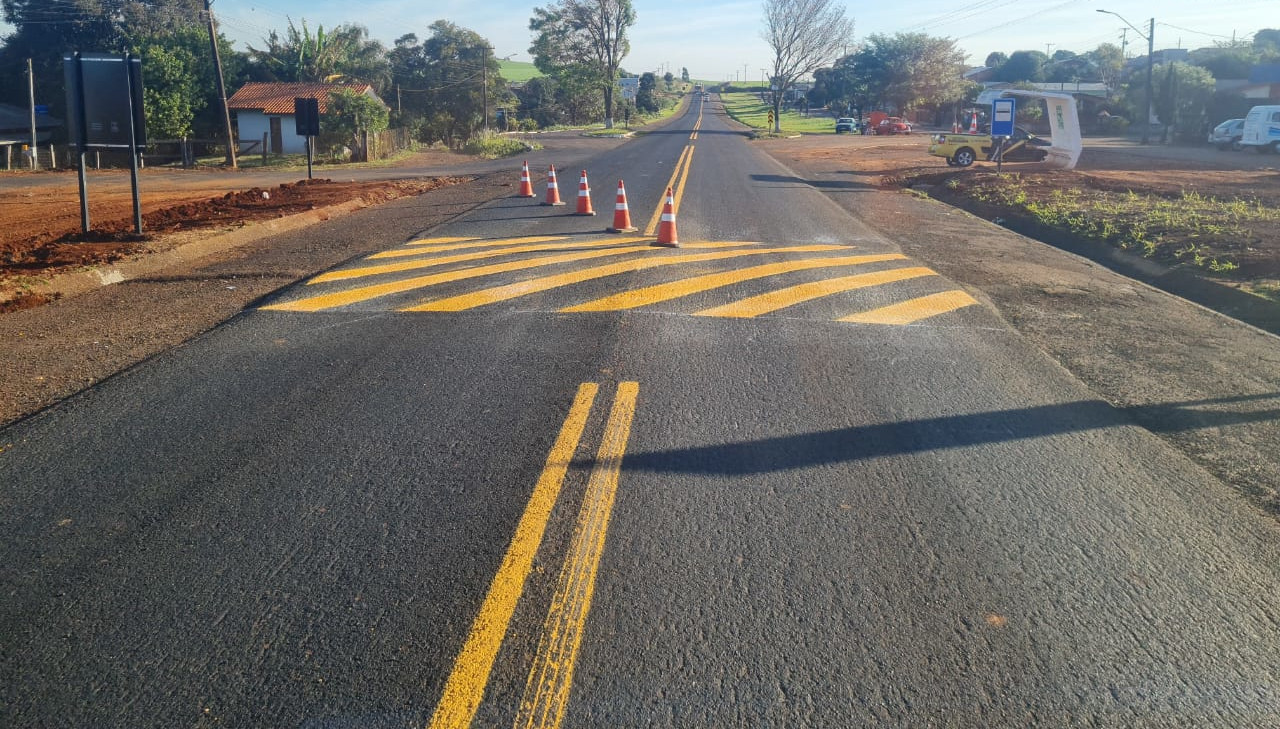 Serviço de conservação na PRC-158 entre Laranjeiras e Rio Bonito do Iguaçu