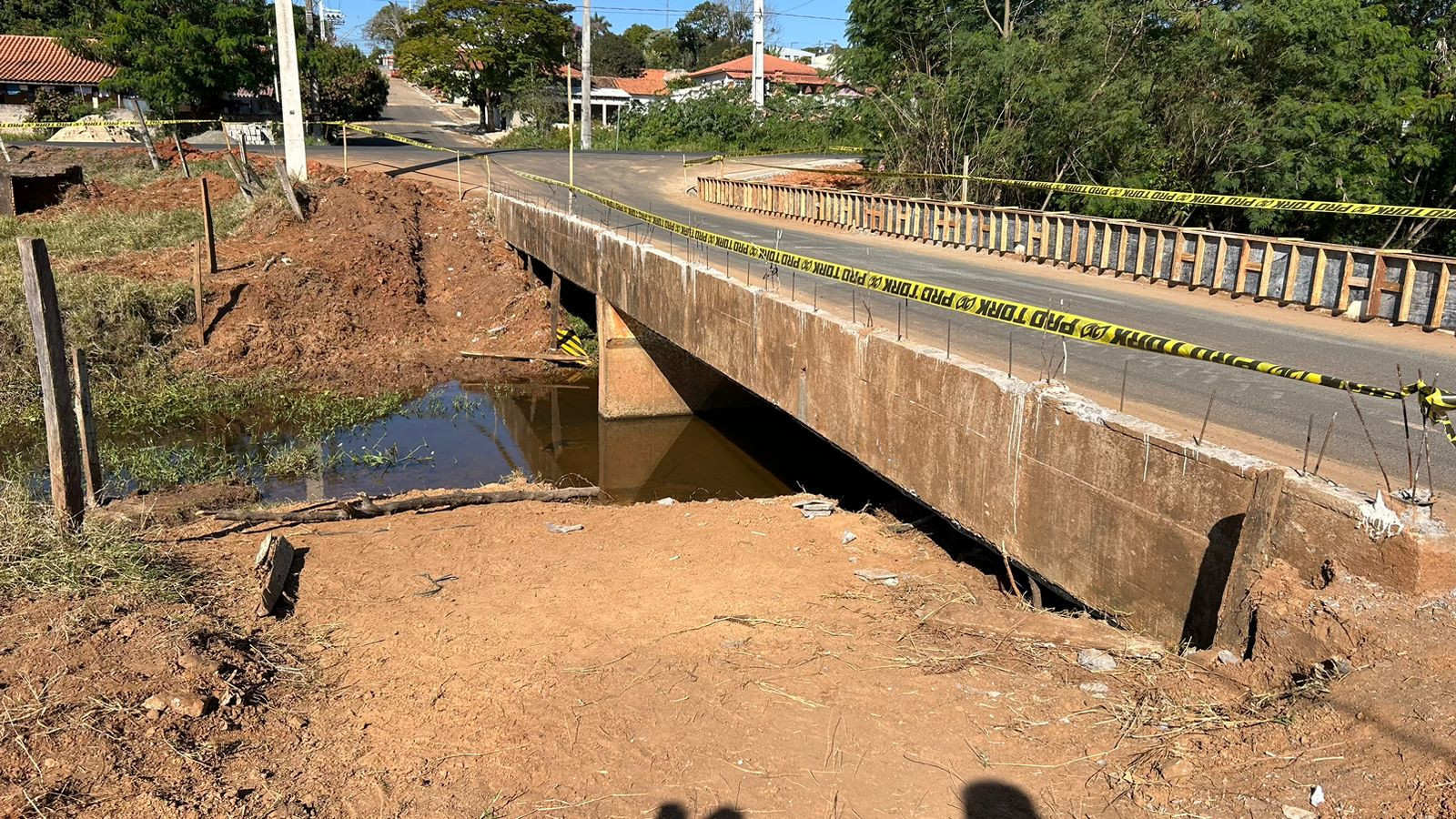 Reforma da ponte sobre o Ribeirão Patrimônio na PR-151 em Salto do Itararé