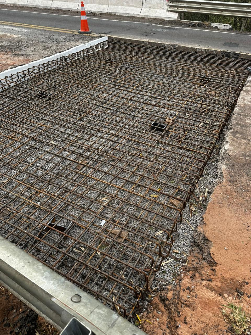 Obras da Reforma ponte Rio dos índios na PR-323 entre Tapejara e Cianorte