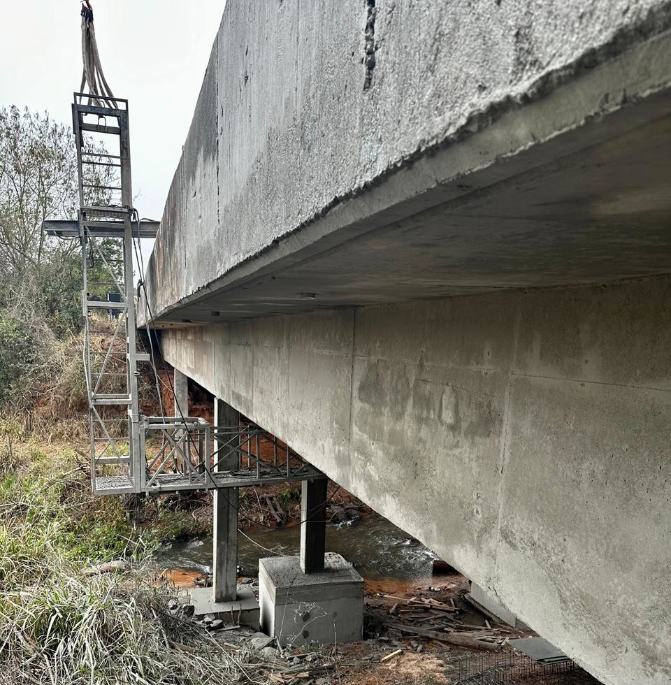 Obras da Reforma ponte Rio dos índios na PR-323 entre Tapejara e Cianorte