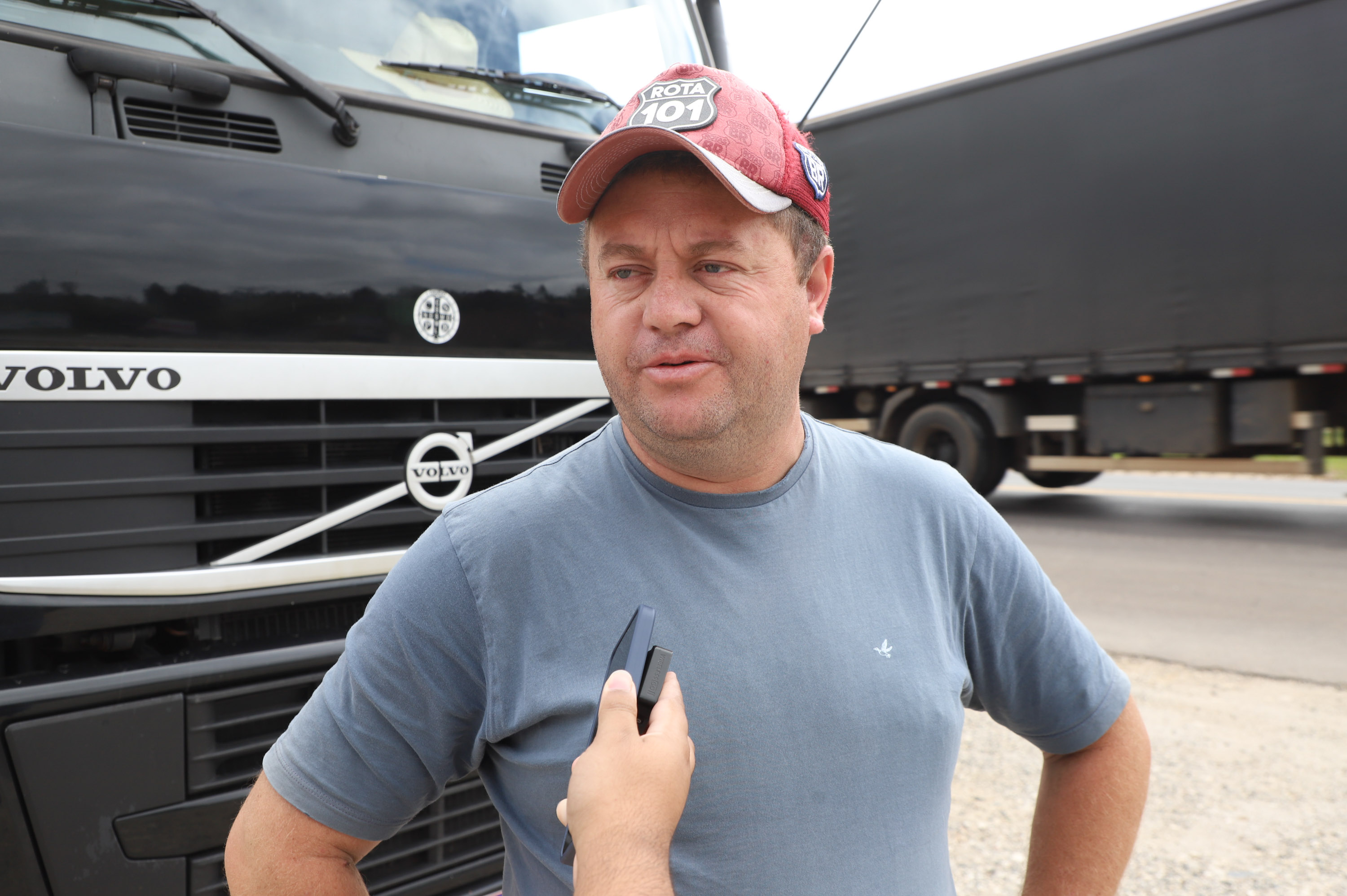 Nova Rodovia dos Minérios: duplicação transforma a vida de comerciantes e moradores. Na foto, Wagner Cordeiro.