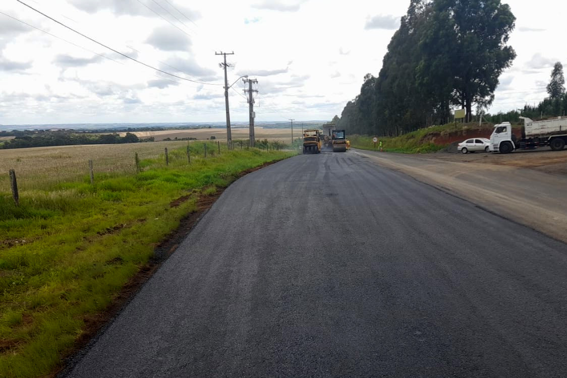 PR-459 conservação do pavimento Pinhão a Reserva do Iguaçu