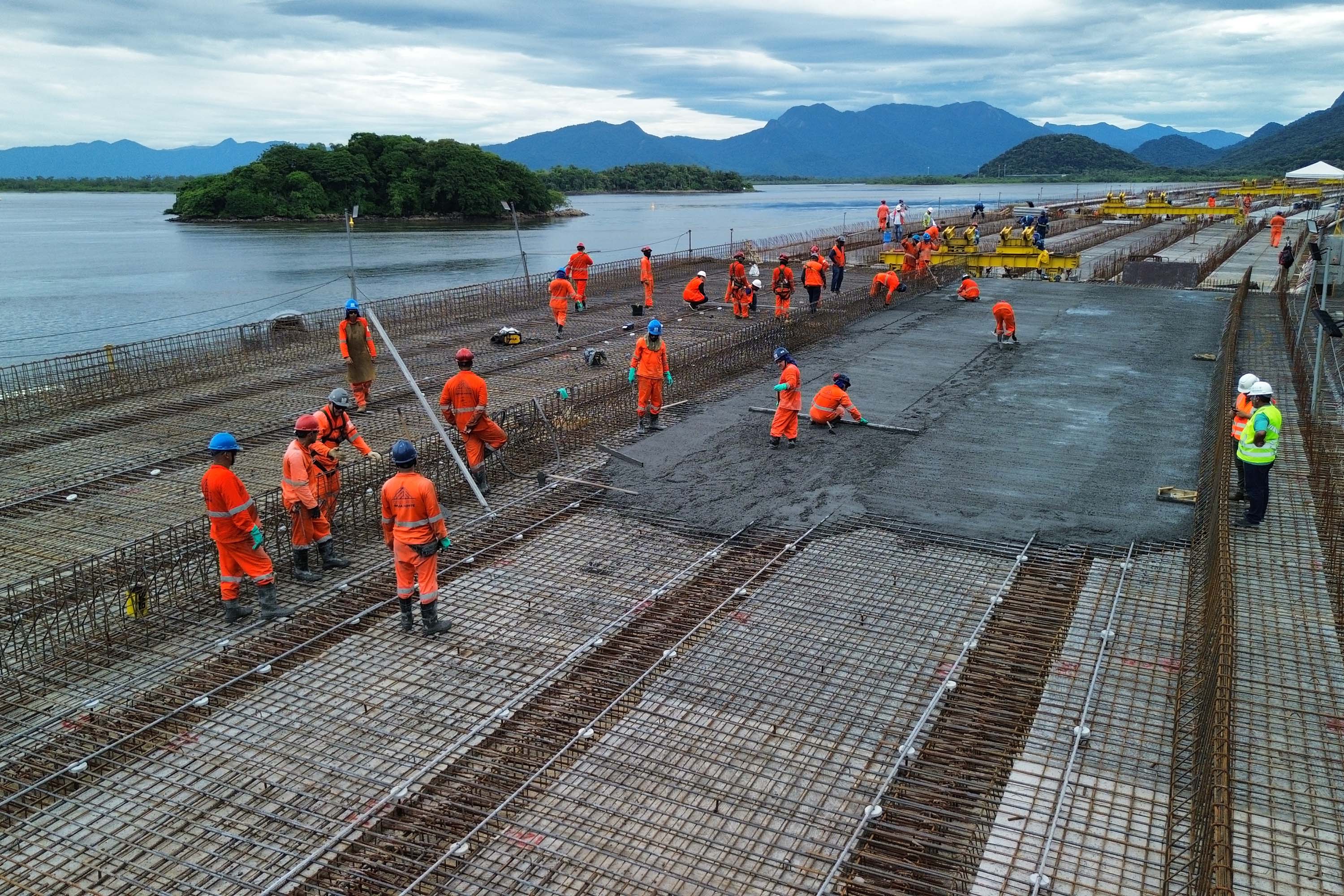 Obras Ponte de Guaratuba