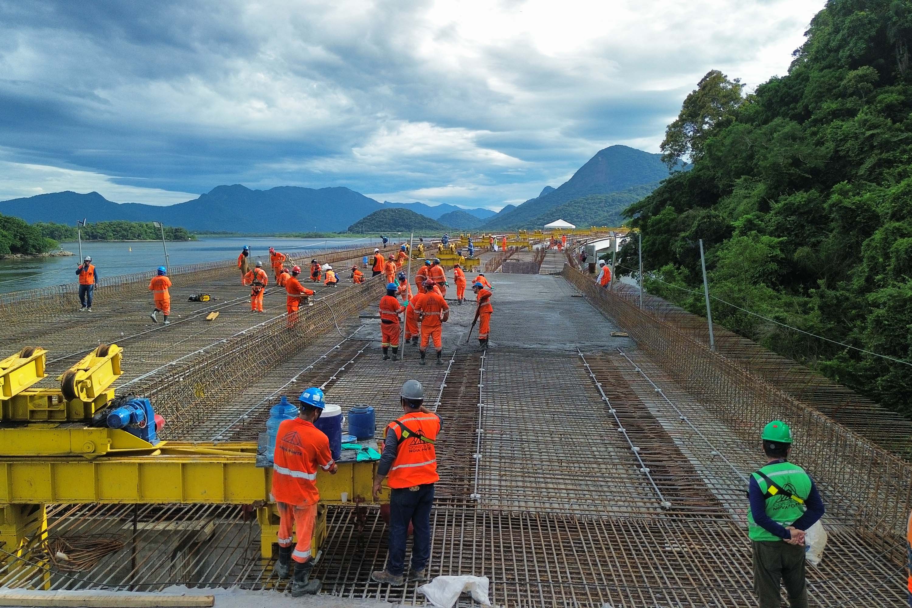 Obras Ponte de Guaratuba