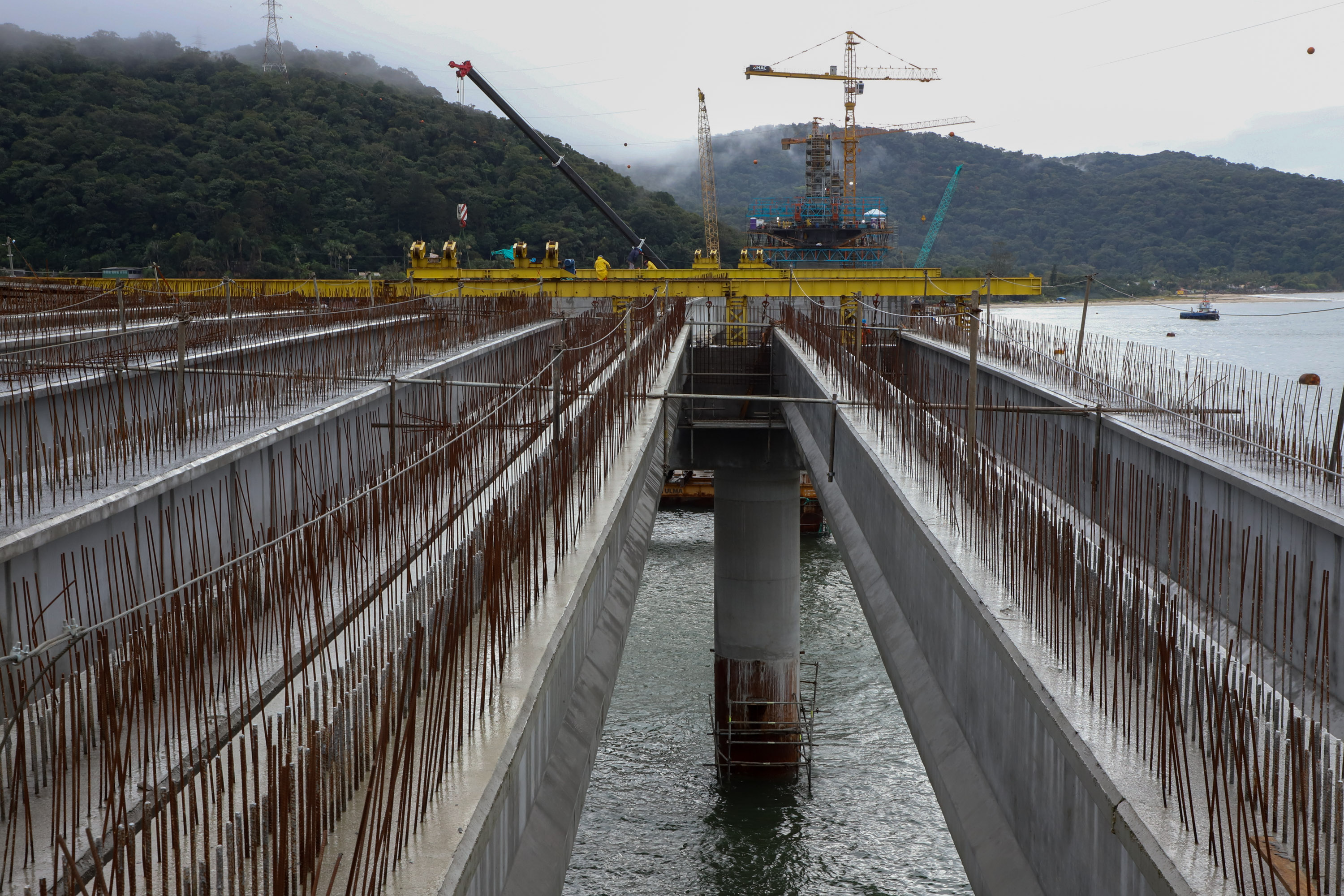 Obras na Ponte de Guaratuba