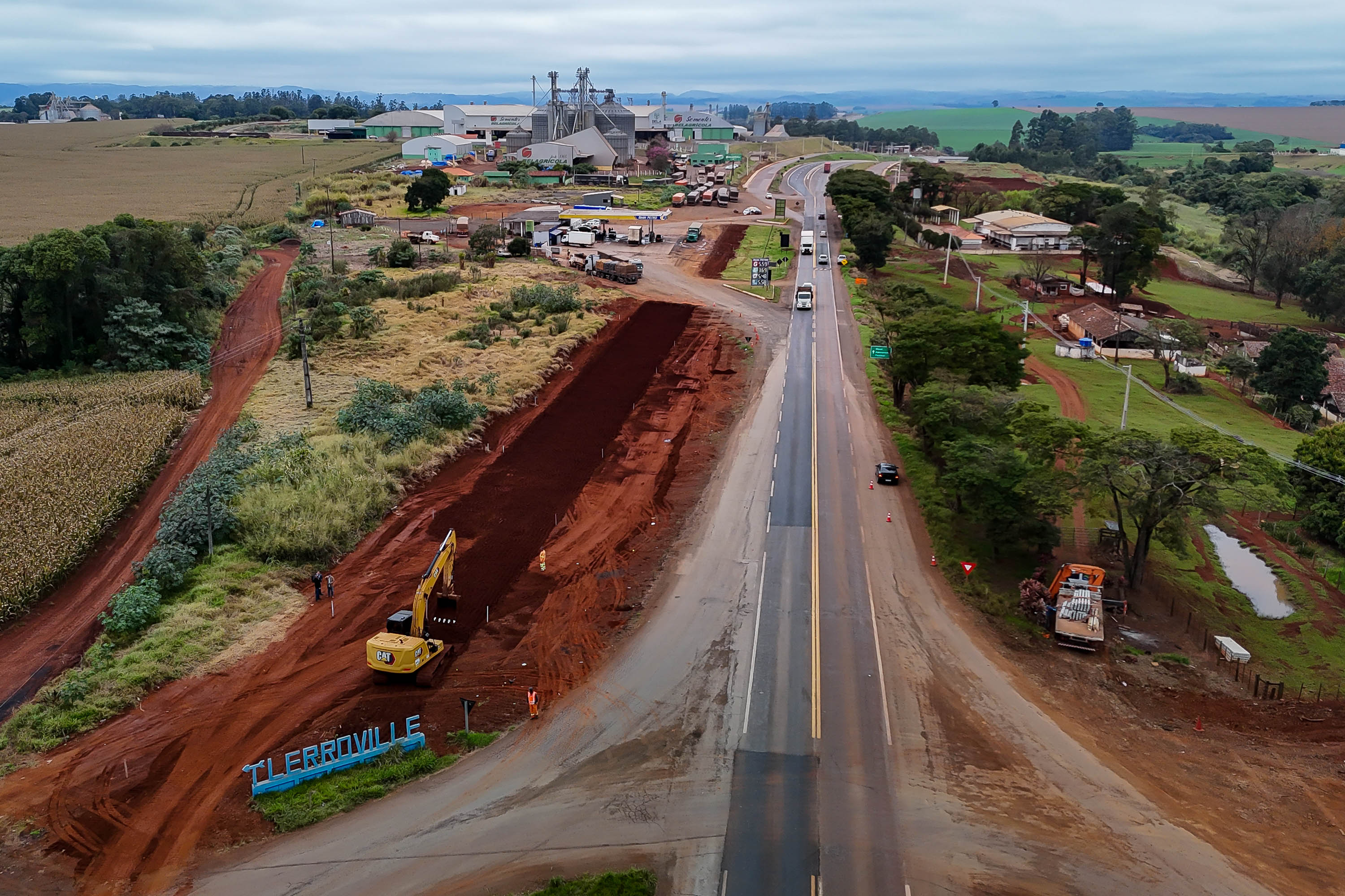 obras do novo viaduto de Lerroville