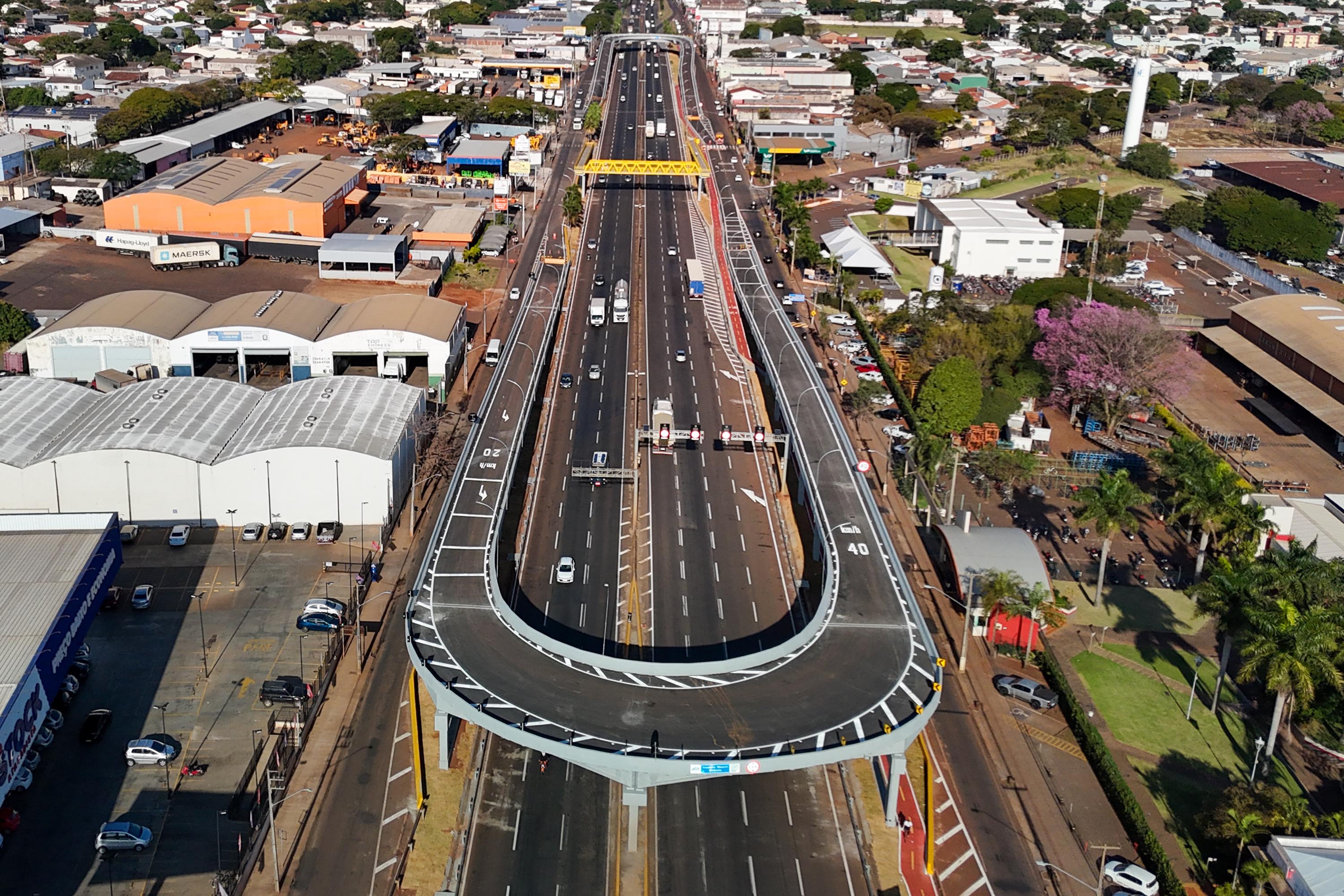 iamgem aérea do viaduto
