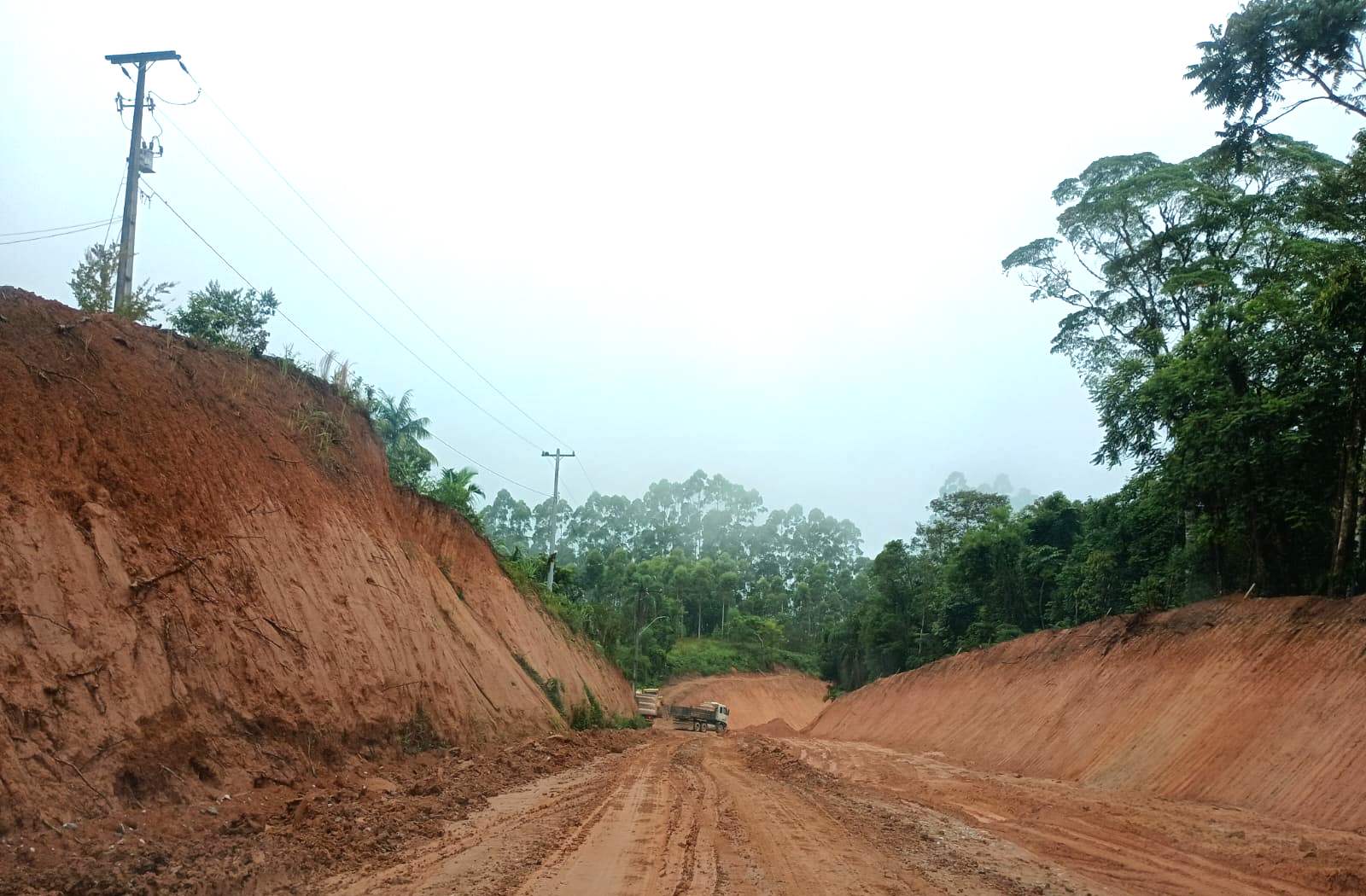 PR-092 em Doutor Ulysses será interditada para avançar em obra de pavimentação