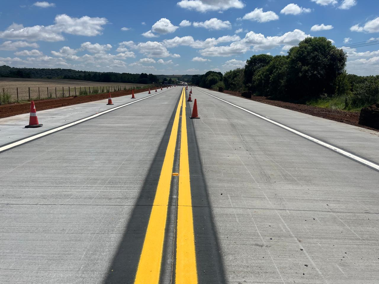 Restauração da PR-151 entre Ponta Grossa e Palmeira tem os primeiros quilômetros prontos