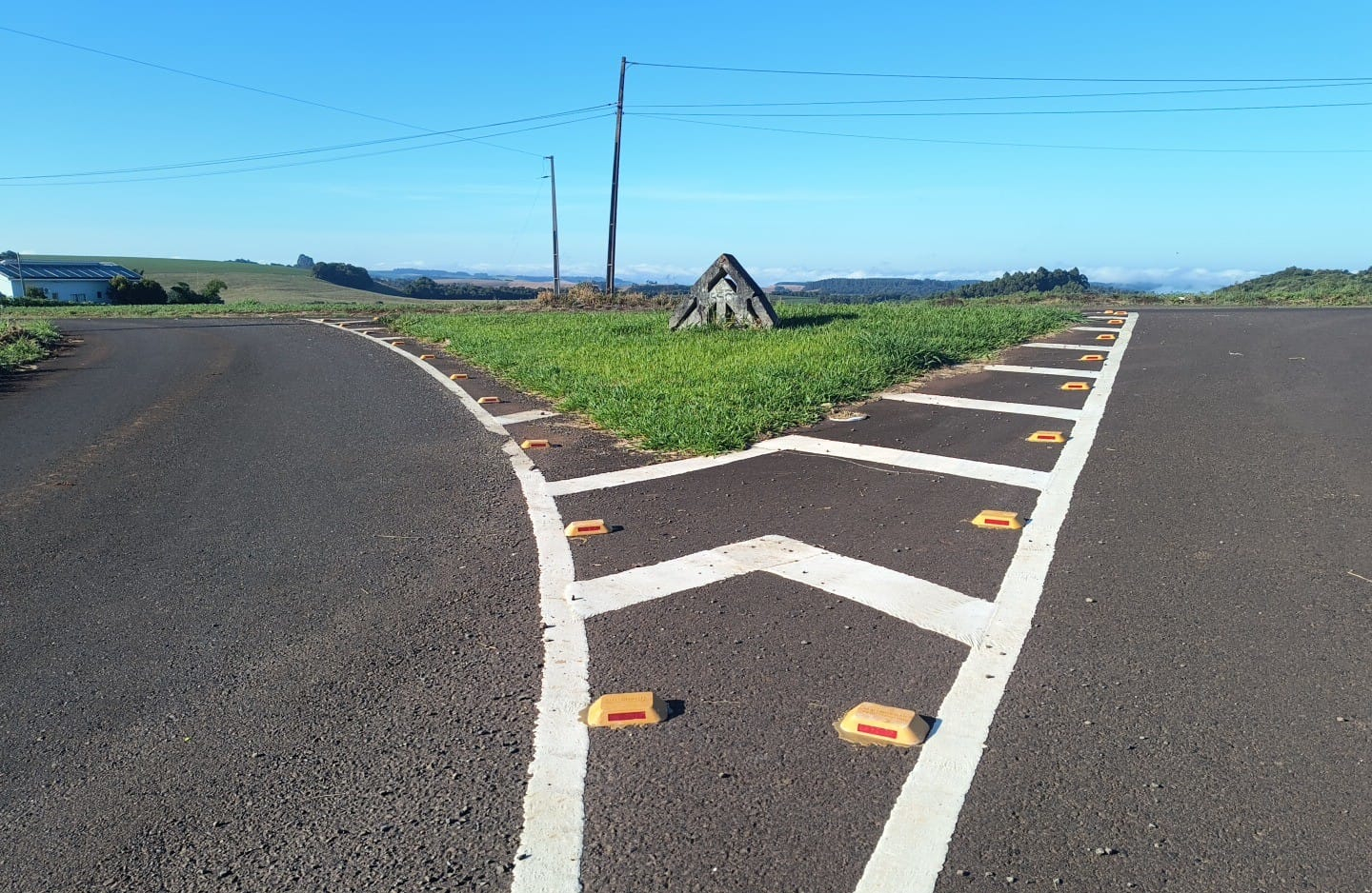 Rodovia entre São João e São Jorge d’Oeste recebe reforço de sinalização