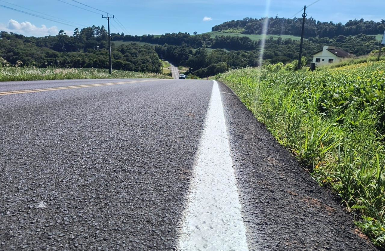 DER/PR reforça sinalização viária em Francisco Beltrão e na ligação com Itapejara D'Oeste