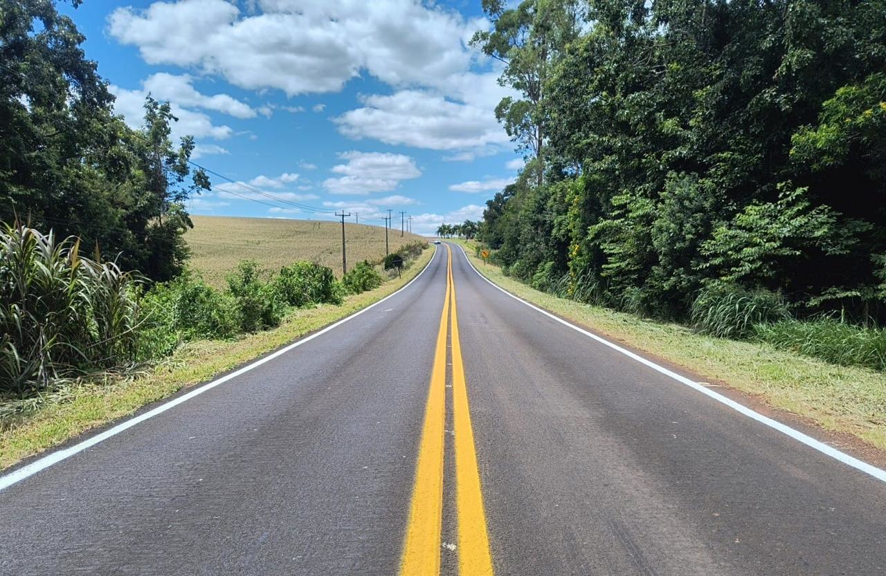DER/PR reforça sinalização viária em Francisco Beltrão e na ligação com Itapejara D'Oeste