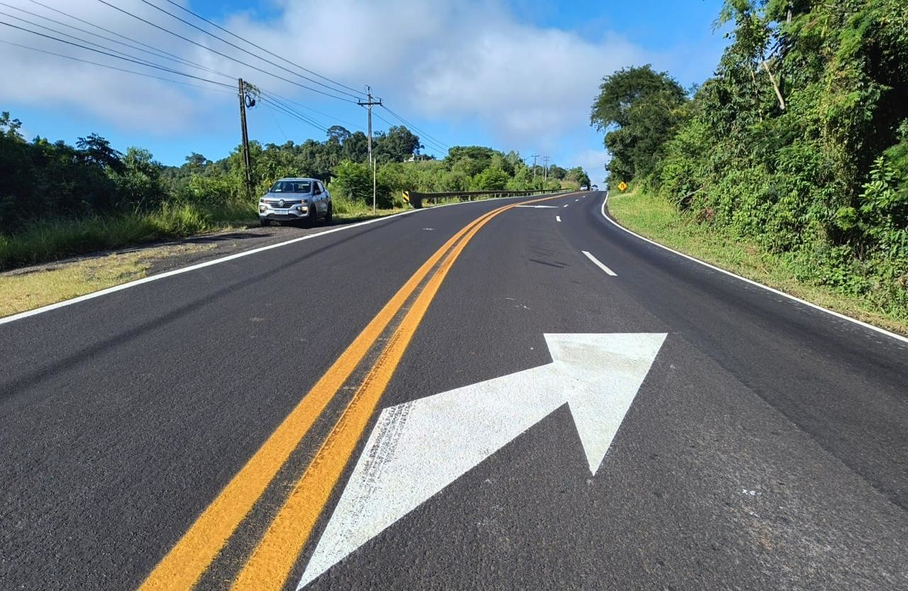DER/PR reforça sinalização viária em Francisco Beltrão e na ligação com Itapejara D'Oeste