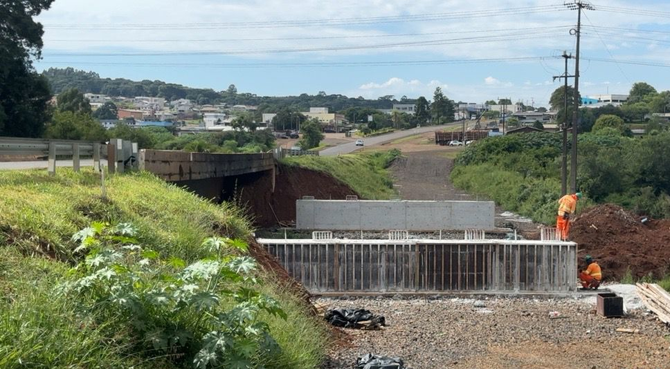 Duplicação em concreto da PRC-466 entre Turvo e Palmeirinha chega a 22,7% de execução