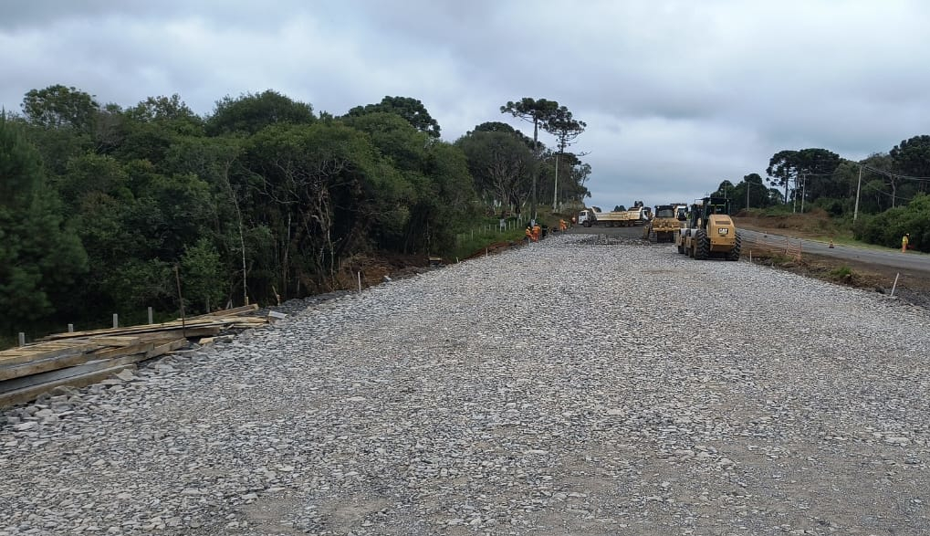 Duplicação em concreto da PRC-466 entre Turvo e Palmeirinha chega a 22,7% de execução