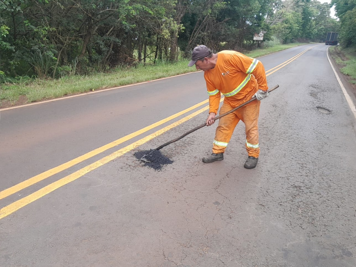 DER/PR começa conservação em 53,1 km da PR-092 na região Norte