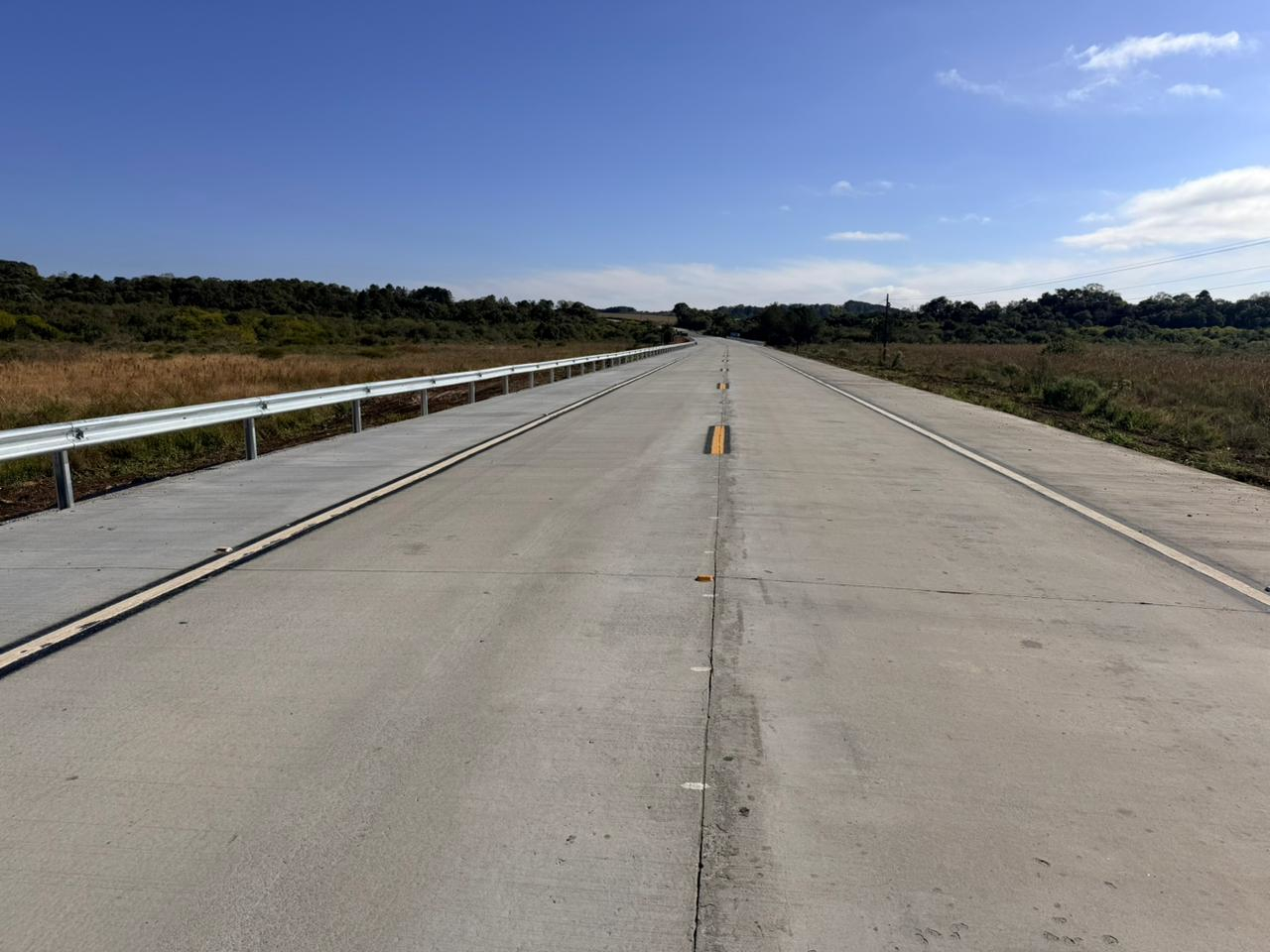 Restauração em concreto da PR-151 entre Ponta Grossa e Palmeira chega a 53% de execução