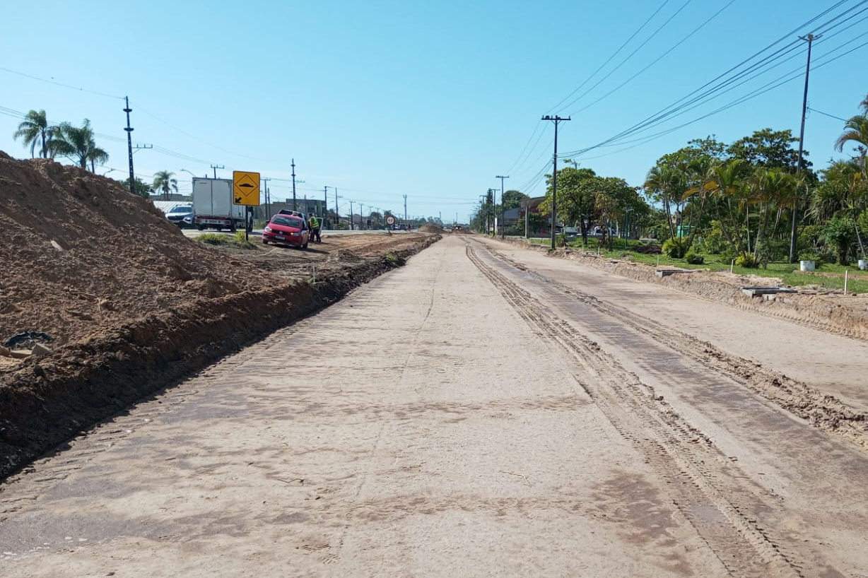 Duplicação da PR-412 entre Matinhos e Praia de Leste avança com viaduto e marginais