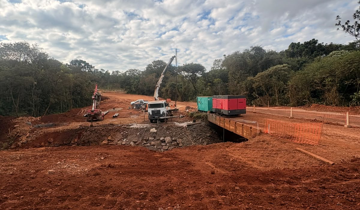 Sonho antigo, PR-239 entre Mato Rico e Roncador já tem obras de pavimentação