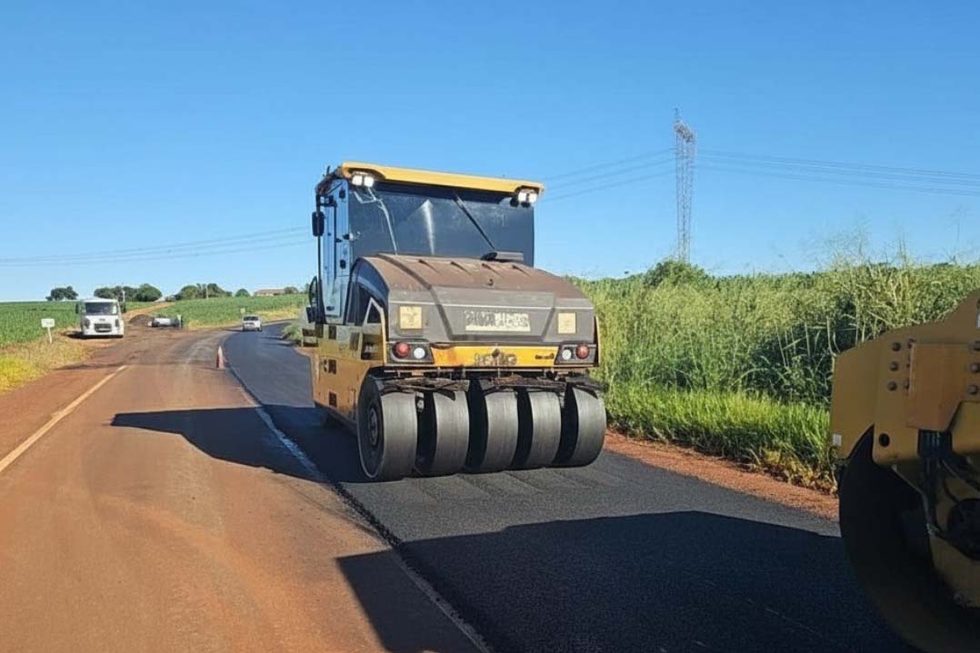 DER/PR realiza serviços de conservação em rodovias entre Uraí e Rancho Alegre