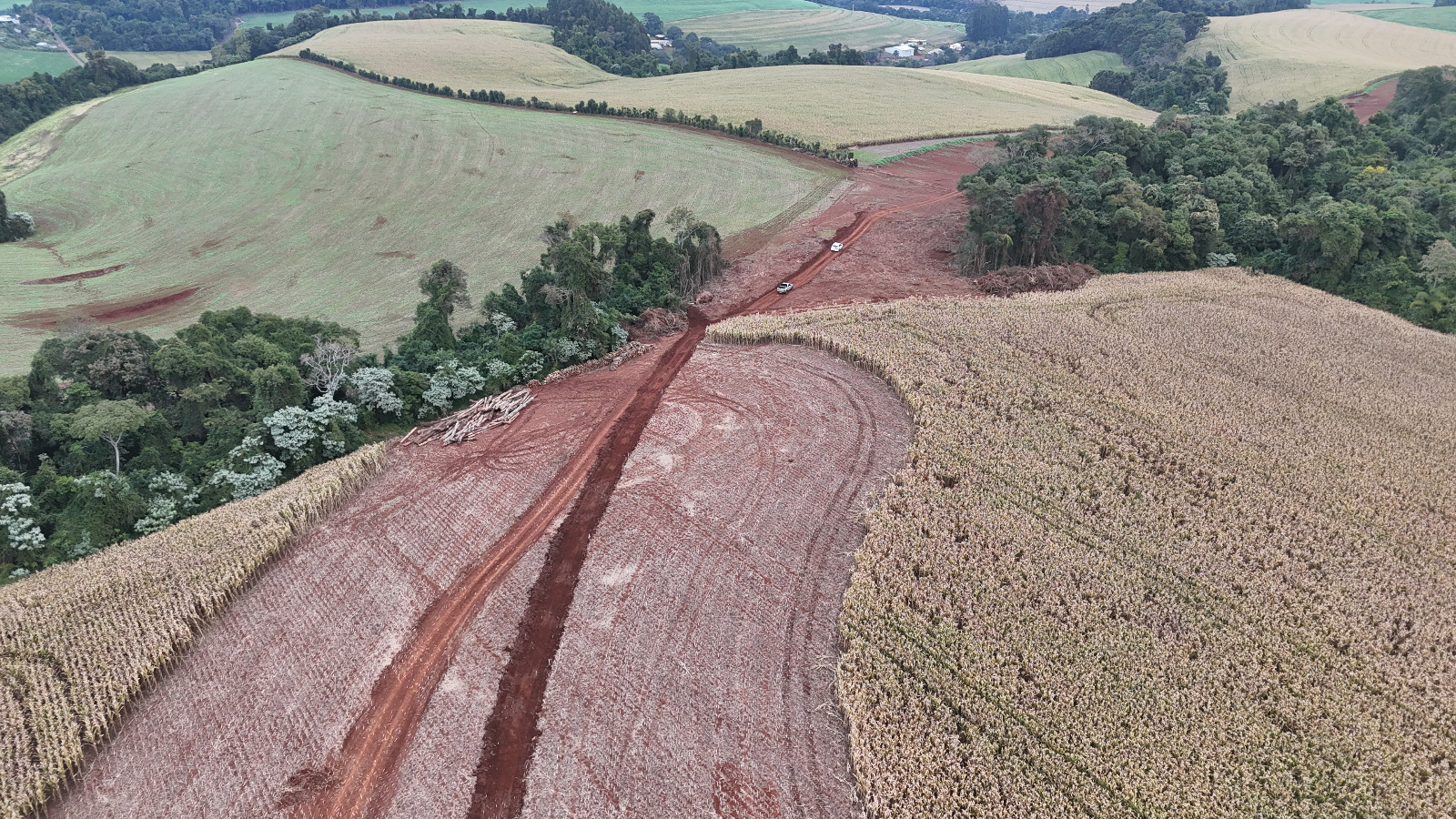 Obra do Contorno Noroeste de Pato Branco avança em terraplenagem e bueiros