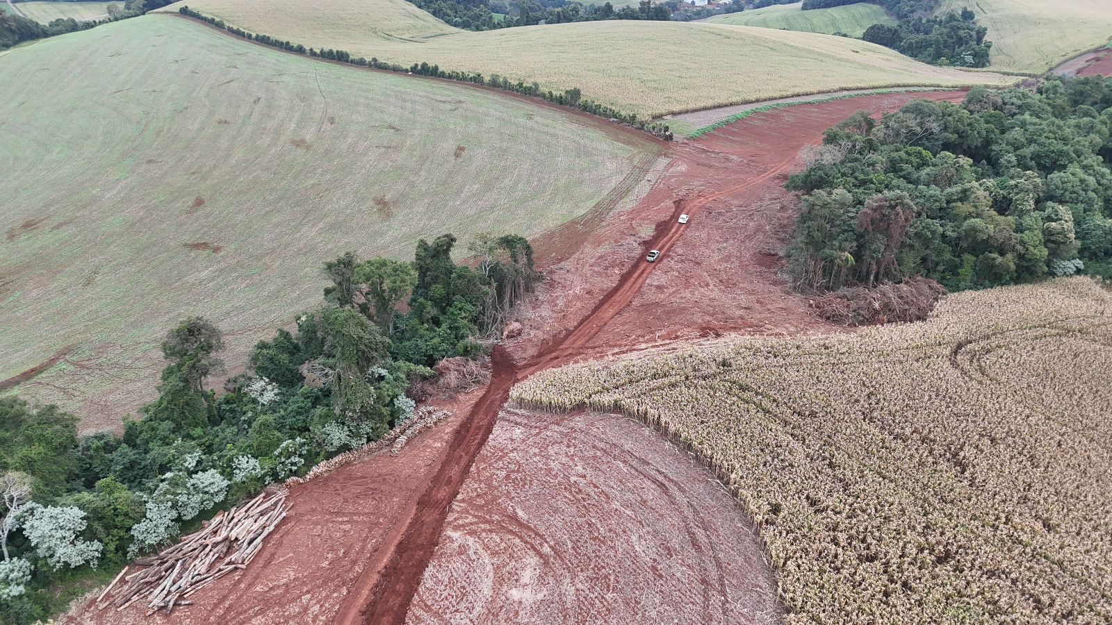 Obra do Contorno Noroeste de Pato Branco avança em terraplenagem e bueiros