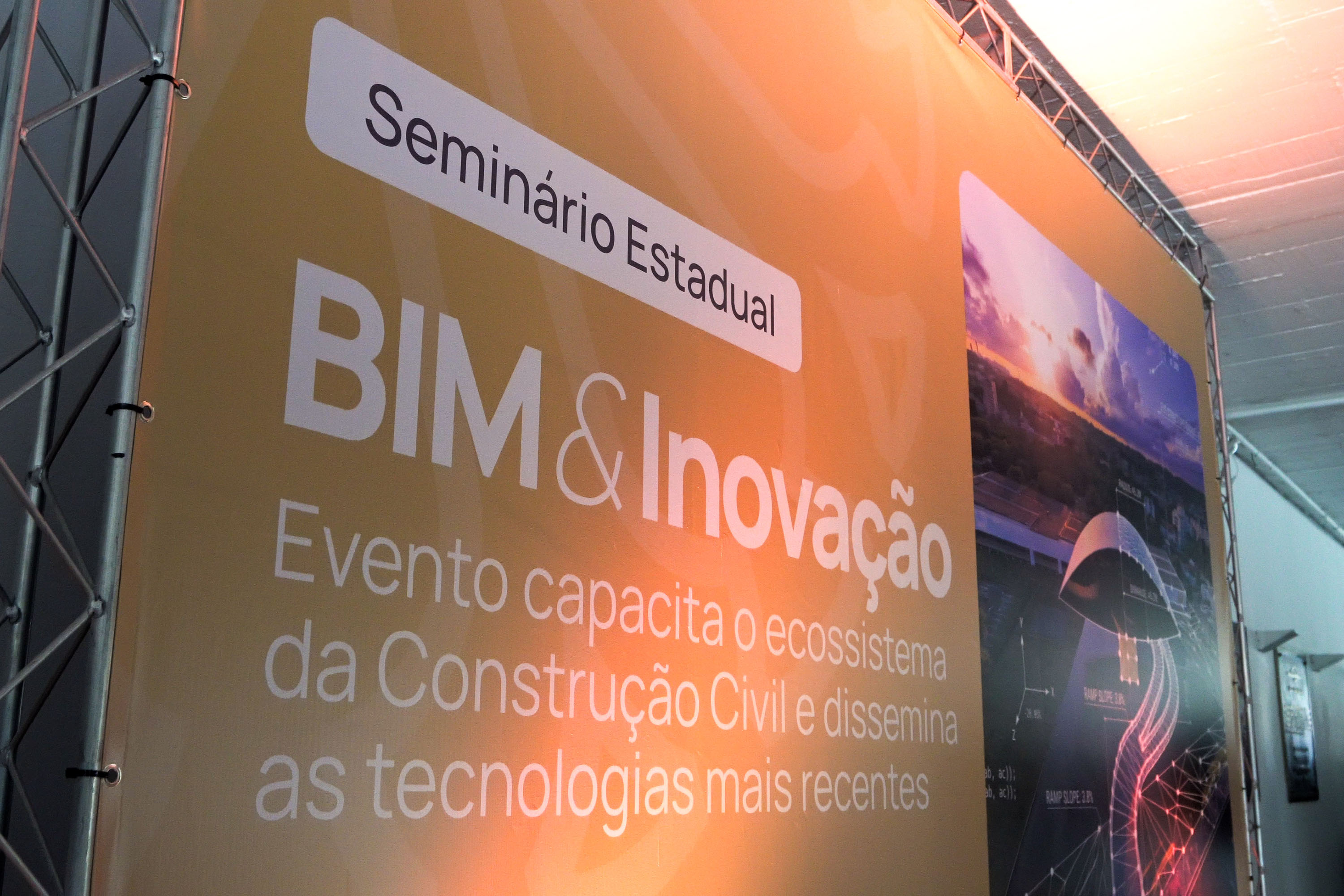 Seminário estadual discute uso da tecnologia BIM na construção civil do Paraná