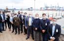 Representantes do Governo Federal visitaram nesta terça-feira (22) o Porto de Paranaguá para conhecer a estrutura de armazenagem e embarque. Os técnicos avaliam as melhores alternativas para o acesso à cidade a partir da construção da Nova Ferroeste. - Foto: Rodrigo Félix Leal/INFRA