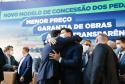 O governador Carlos Massa Ratinho Junior e o ministro da Infraestrutura, Tarcísio Gomes de Freitas, apresentam, os detalhes da nova concessão de 3,3 mil quilômetros de rodovias do Paraná. Foto: Rodrigo Félix Leal / InfraPR