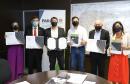 Aeroportos de Pato Branco e Umuarama recebem plano diretor para os próximos 20 anos - Umuarama - Prefeito Hermes Pimentel da Silva / Deputado Estadual Delegado Fernando Martins / Josil Voidela e Luciana Bruel equipe técnica de aeroportos da SEIL - Curitiba, 17/02/2022 Foto: Rodrigo Félix Leal/SEIL