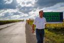 O governador Carlos Massa Ratinho Junior vistoriou nesta quinta-feira (28) uma das obras mais aguardadas da região Sudoeste: a revitalização do trecho da PRC-280 que vai de Palmas ao Trevo Novo Horizonte, em General Carneiro Foto: Ari Dias/AEN