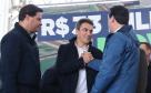 O governador Carlos Massa Ratinho Junior assina ordem de serviço para construção de viaduto em São José dos Pinhais. Foto: Rodrigo Félix Leal / SEIL