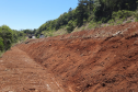 Sem interdição, DER-PR segue com as obras de recuperação da PR-170, em Bituruna Foto: DER