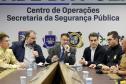 Reunião dos representantes das forças de segurança do Paraná que fazem parte do gabinete de crise para concentrar a tomada de decisões e atendimento às vítimas dos deslizamentos de terra na BR-376 e nas demais rodovias do Paraná. Foto: Albari Rosa/AEN