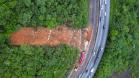 Obra de recuperação da BR-277 no Litoral entra na fase de contenção definitiva  Foto: Rodrigo Félix Leal / SEIL