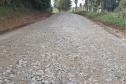Conservação de vias rurais de Mallet, São Mateus do Sul e da Lapa tem vencedor - Cascalhamento PR-281 - Foto: DER-PR