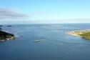 Ponte de Guaratuba, no litoral. A construção, que custará R$ 386,9 milhões, terá mais de um quilômetro de extensão e vai ligar os municípios de Guaratuba e Matinhos Foto: Albari Rosa/AEN