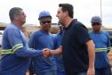 Governador, Ratinho Júnior, com os trabalhadores da obra