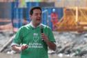 Governado, Ratinho Júnior, falando em cima do palco