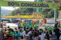 Governado, Ratinho Júnior, falando em cima do palco